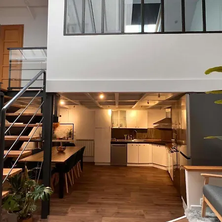 Parisian Loft 120 M2 - Stylish - 10th Париж